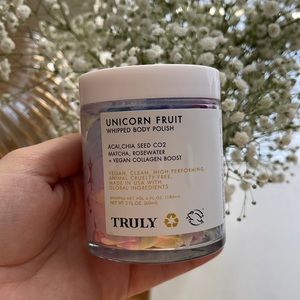 TRULY Unicorn Fruit